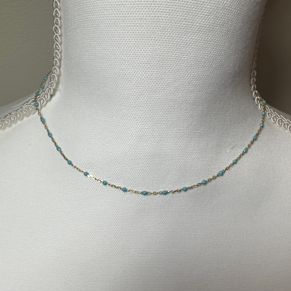 Chic Turquoise and Silver Beaded Necklace